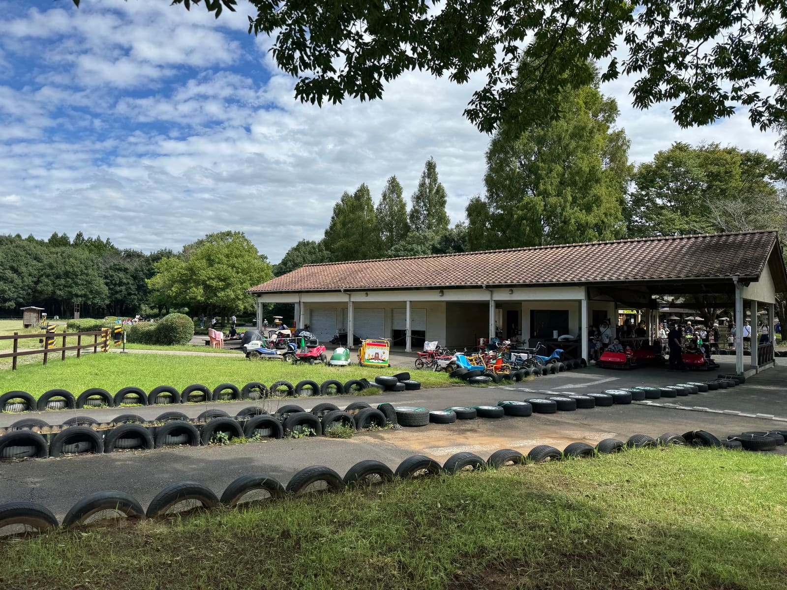 園内のゴーカートコース